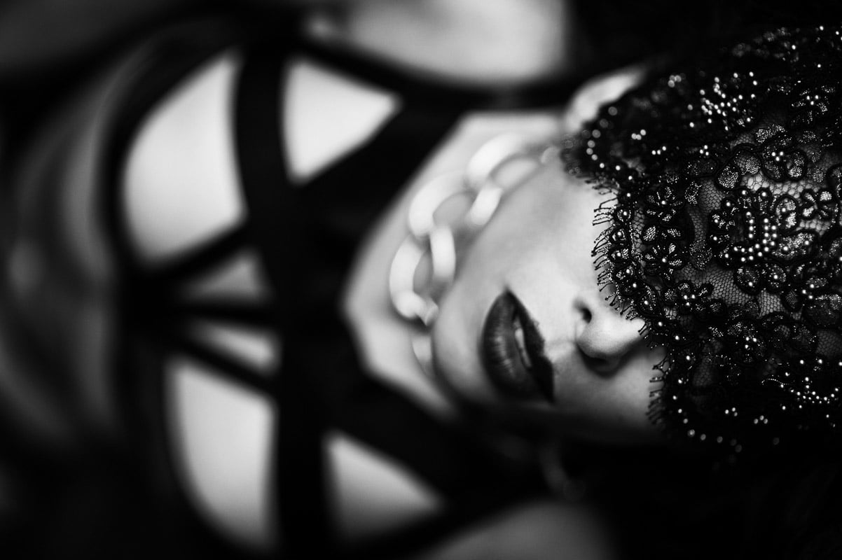 bridal-boudoir-photo-shoot-example